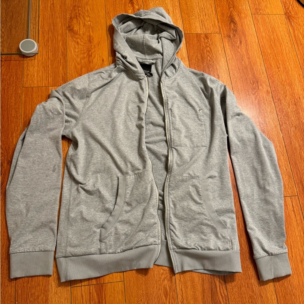Men’s Small Vuori Zip Hoodie (zipper missing)